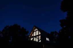 Luxury Treehouse - Image 2