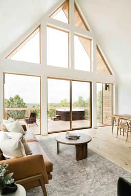 Luxury Treehouse - Image 3