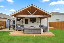 Minutes From Comal, Guadalupe River & Gruene! - Image 2