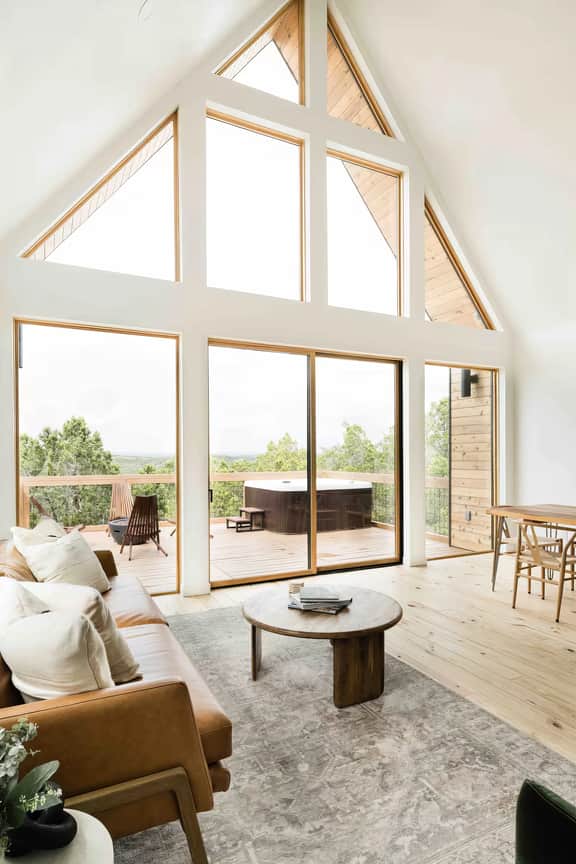 Luxury Treehouse - Image 3